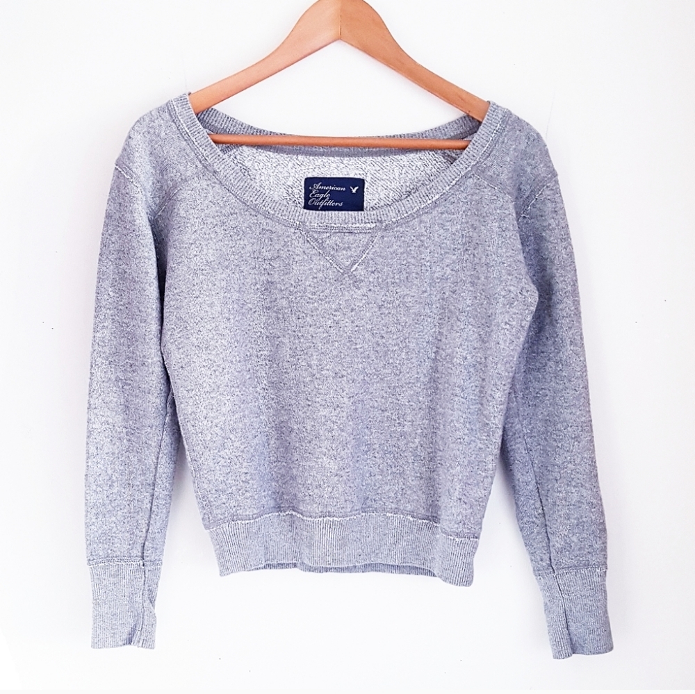 AE Gray Cropped Sweatshirt
